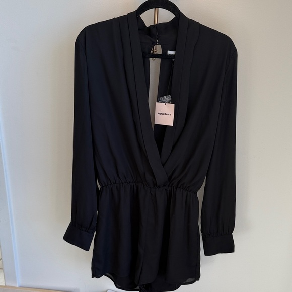 Superdown Black V-Neck Romper - Picture 1 of 4